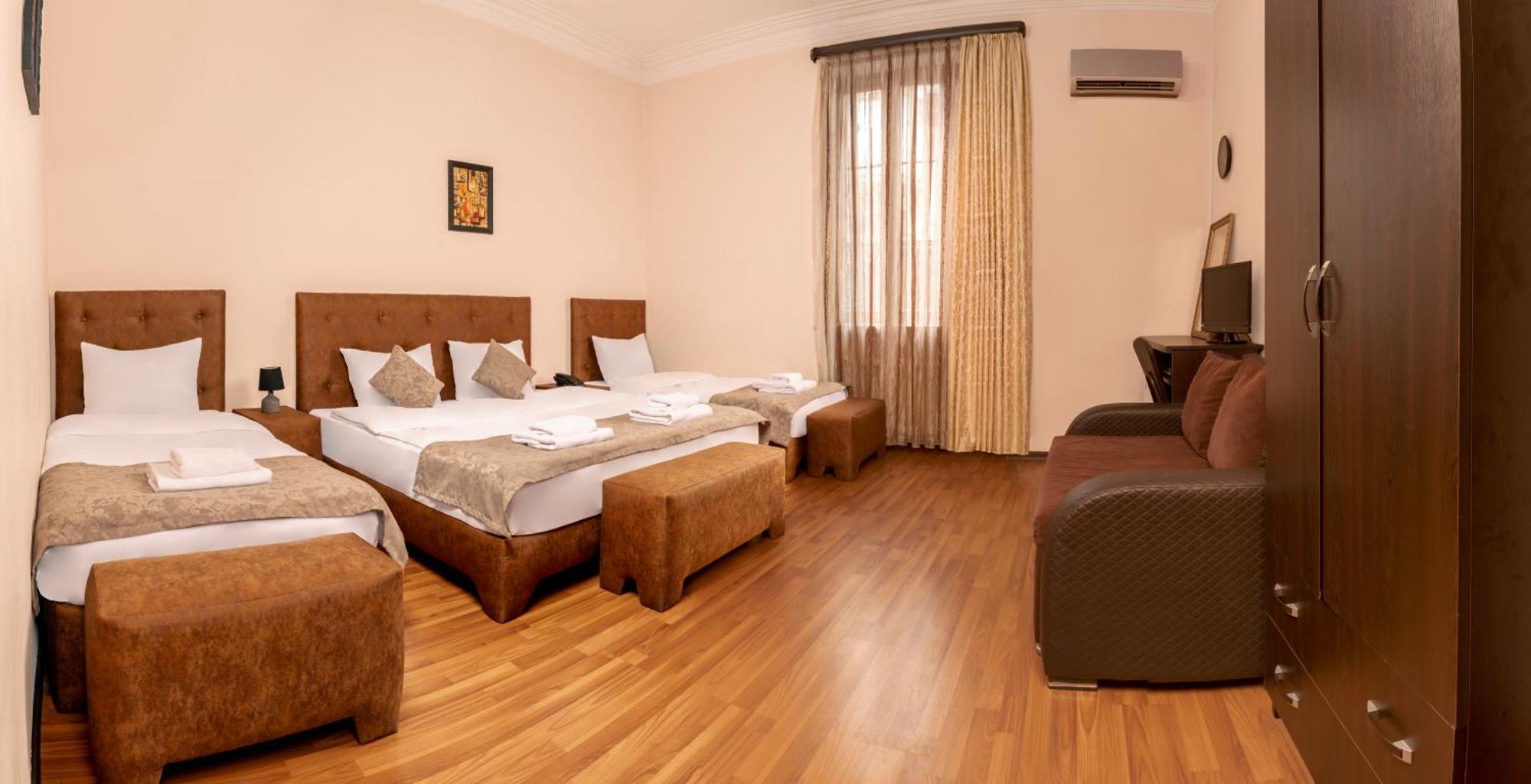 טביליסי Valeria Hotel מראה חיצוני תמונה