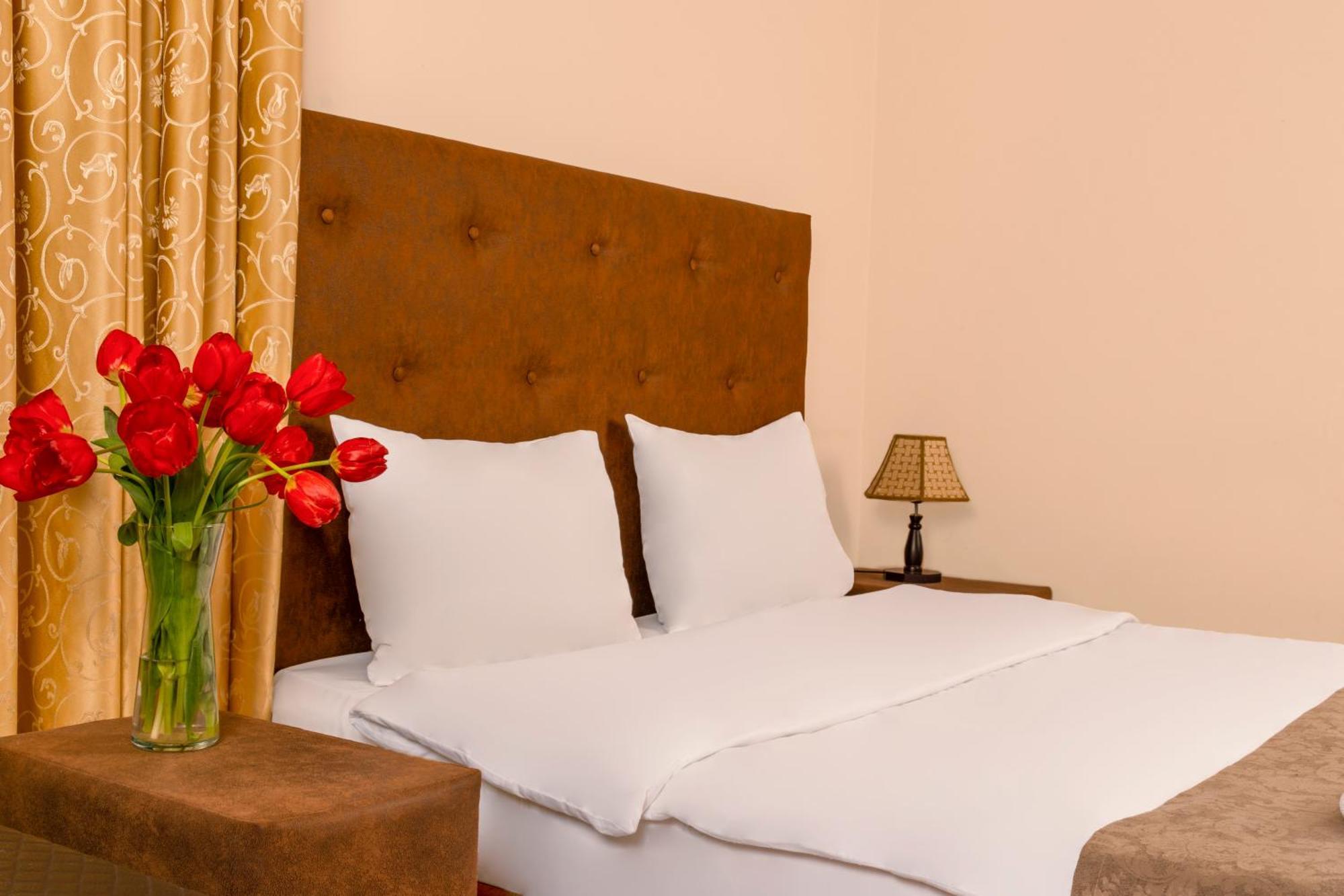 טביליסי Valeria Hotel מראה חיצוני תמונה