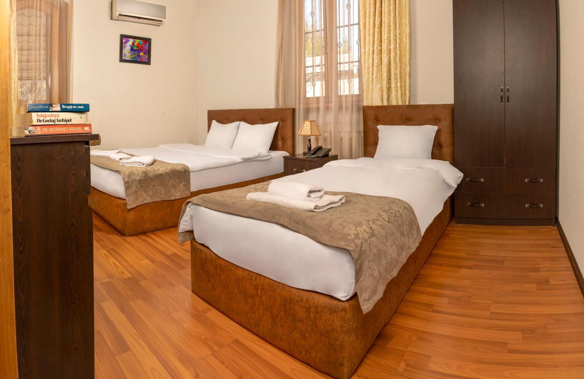 טביליסי Valeria Hotel מראה חיצוני תמונה