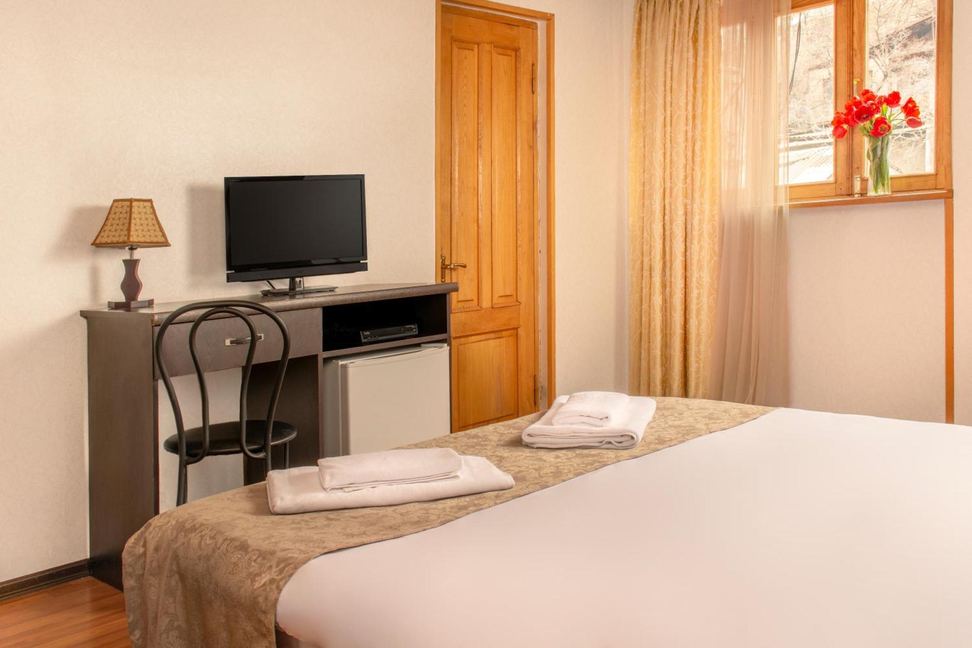 טביליסי Valeria Hotel מראה חיצוני תמונה