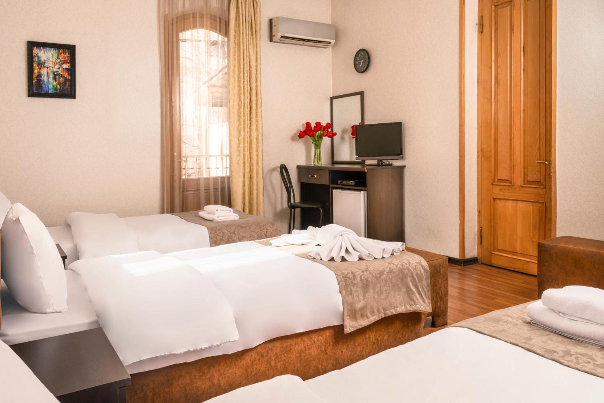 טביליסי Valeria Hotel מראה חיצוני תמונה